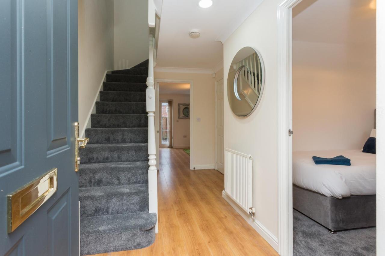 Great Park Townhouse Villa Престън Екстериор снимка