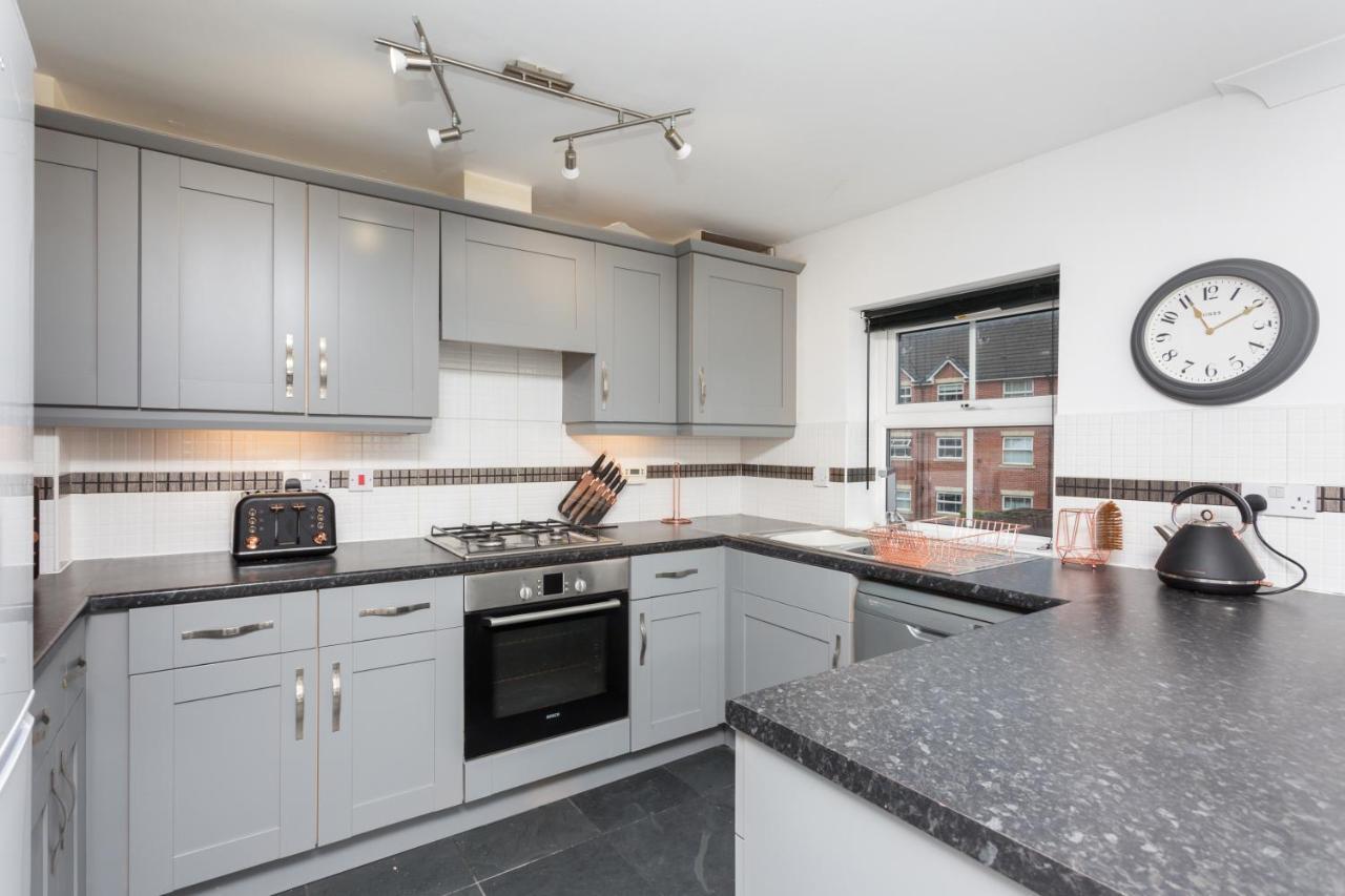 Great Park Townhouse Villa Престън Екстериор снимка