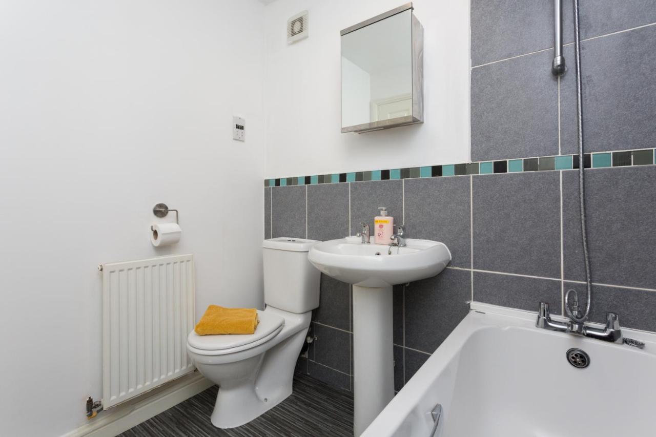 Great Park Townhouse Villa Престън Екстериор снимка